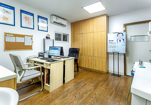 慢性咽炎是怎么引起的?