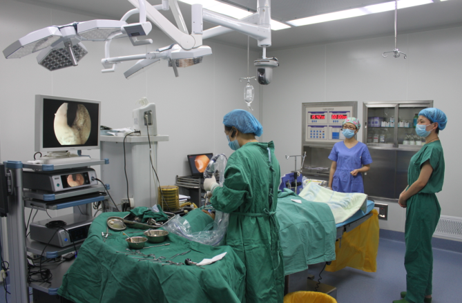 咽喉炎的手術(shù)治療過程