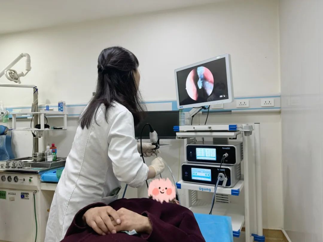 急！男子打籃球撞歪鼻子導致鼻部畸形，